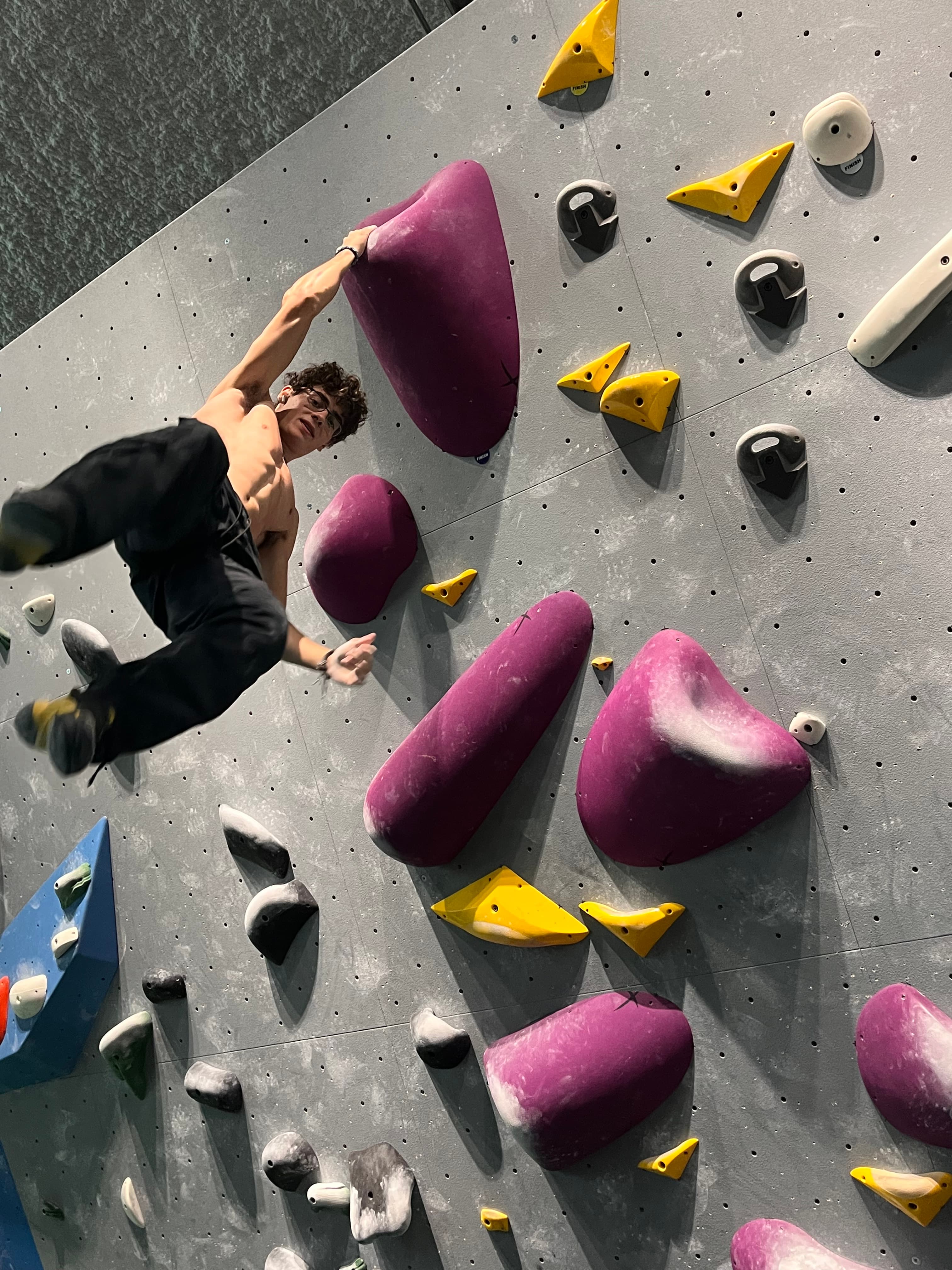 Compressed body position on a pinch sequence